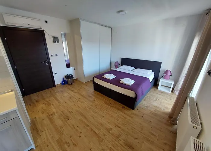 Apartments Daniel