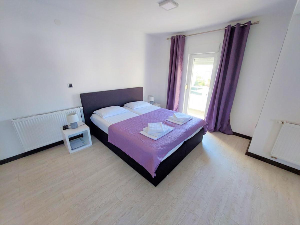 Daniel Apartment *